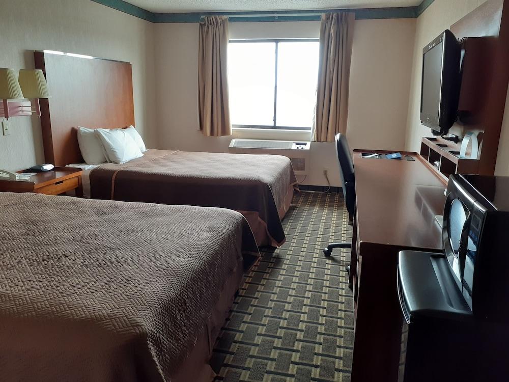 גאלופ Rodeway Inn מראה חיצוני תמונה