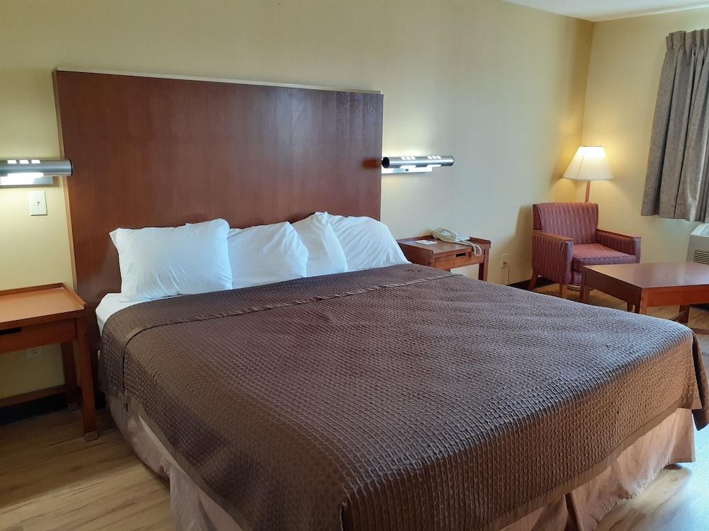 גאלופ Rodeway Inn מראה חיצוני תמונה