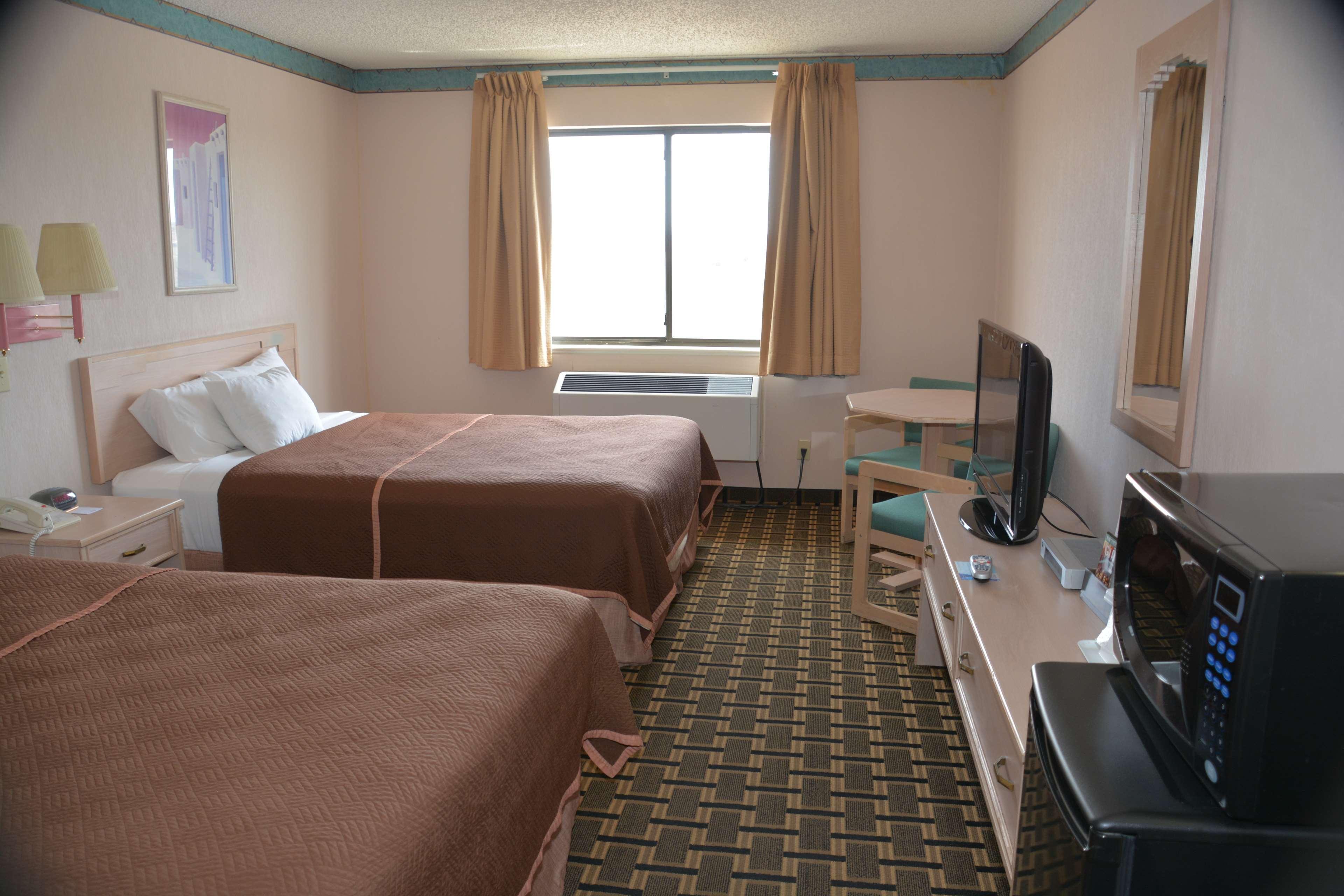 גאלופ Rodeway Inn מראה חיצוני תמונה